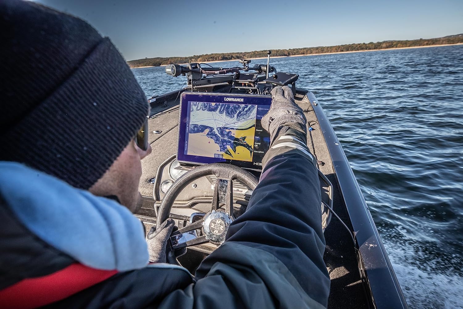 Lowrance HDS PRO Fish Finder/Chart plotter  Available with and Without Transducer (Renewed)